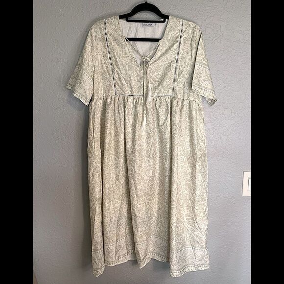 MISSLOOK Dresses & Skirts - Misslook green paisley dress size L‎